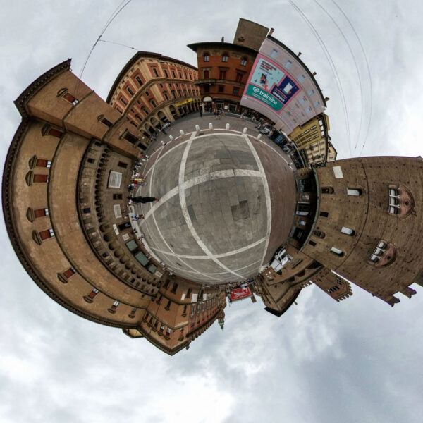 Piazza del Nettuno - Bologna